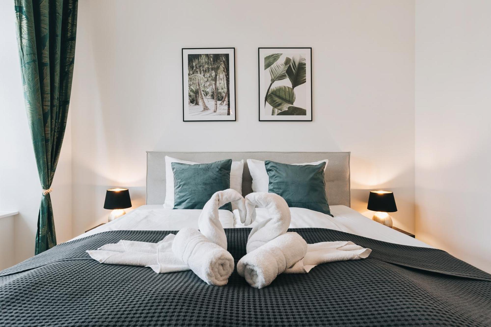 Oasis Appart - Wohnen In Dresden - Netflix - Tiefgarage - Dachterrasse エクステリア 写真